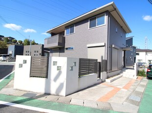 岡本町戸建の物件外観写真